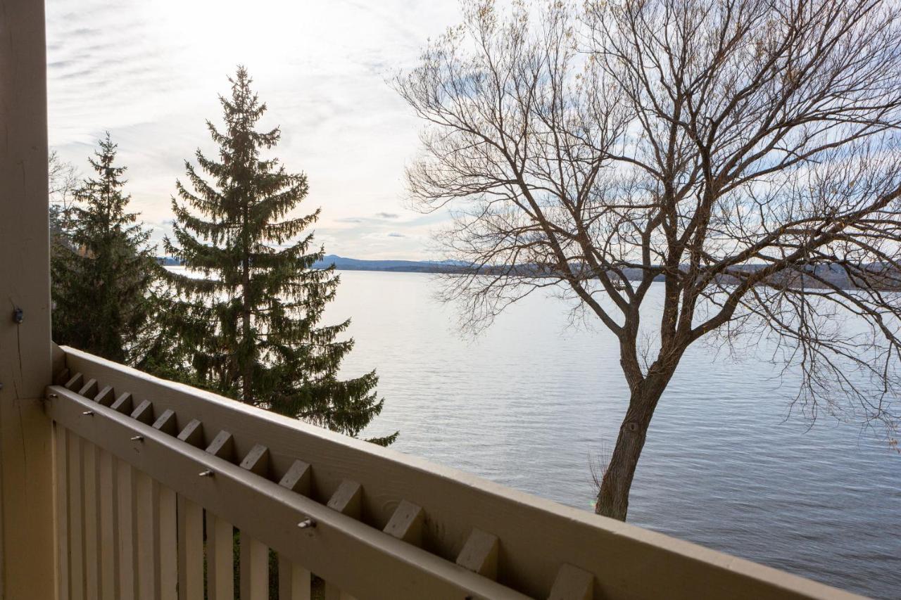 Location Tourisme Estrie - Oberge Du Village ماجوج المظهر الخارجي الصورة
