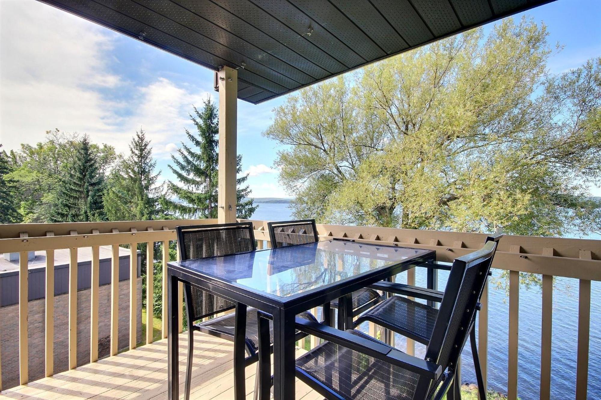 Location Tourisme Estrie - Oberge Du Village ماجوج المظهر الخارجي الصورة